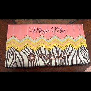 Anastasia Beverly Hills Maya Mia palette